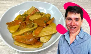 Gnocchi di farina di riso con carote e zucchine, un piatto colorato e gustoso.