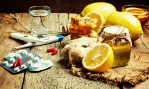 Limoni, zenzero, miele e pillole: rimedi della nonna per andare in bagno e sentirsi meglio.