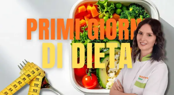 Nutrizionista con un pasto sano e un metro da sarta: inizia la tua dieta semplice per perdere 3 kg.