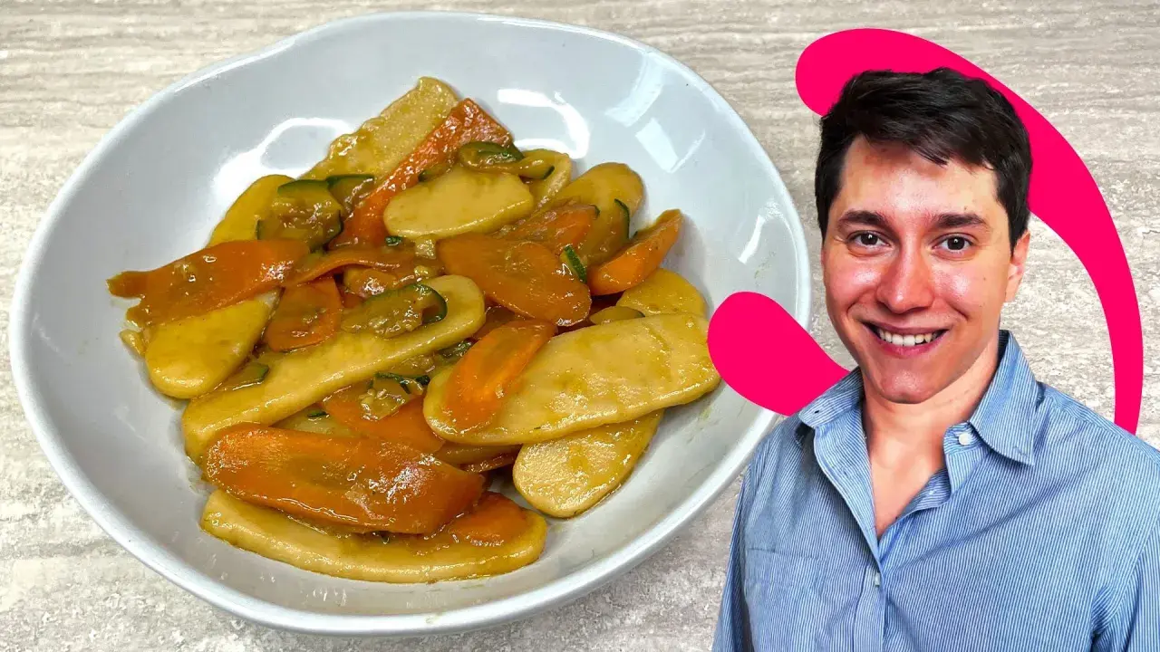 Gnocchi di farina di riso con carote e zucchine, un piatto colorato e gustoso.